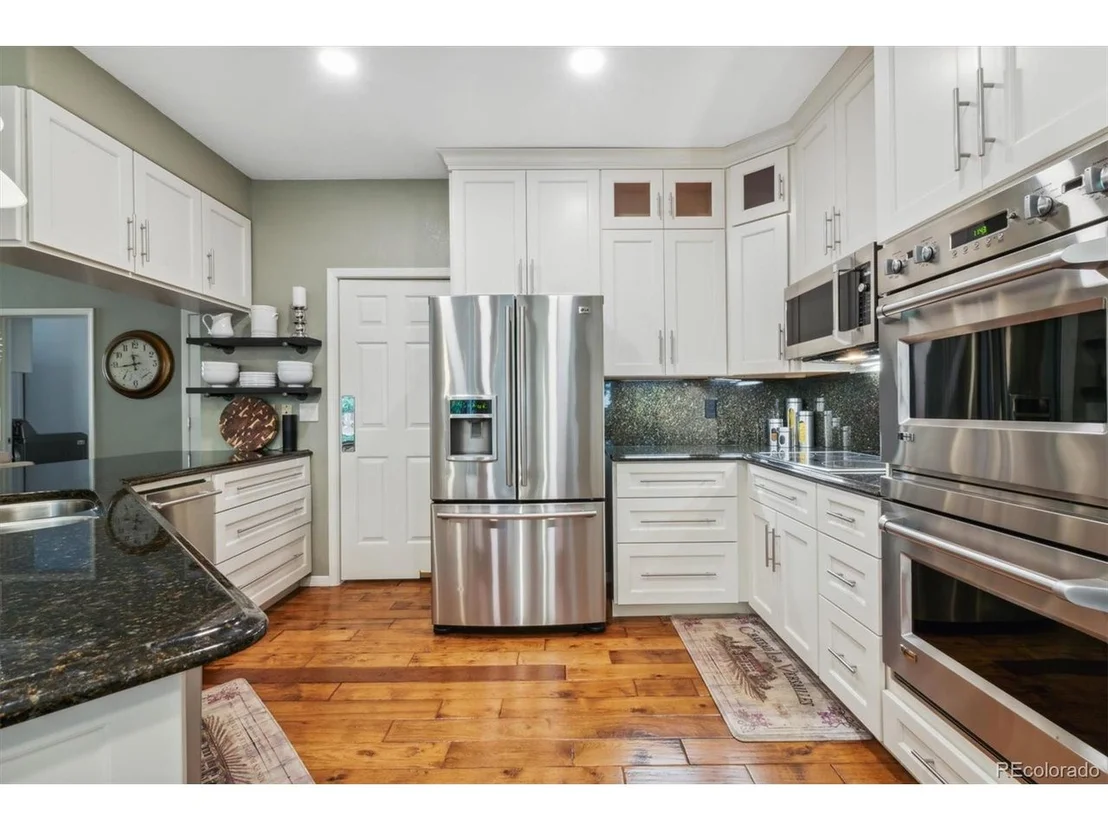 Photo of 1395 Foxtail Dr