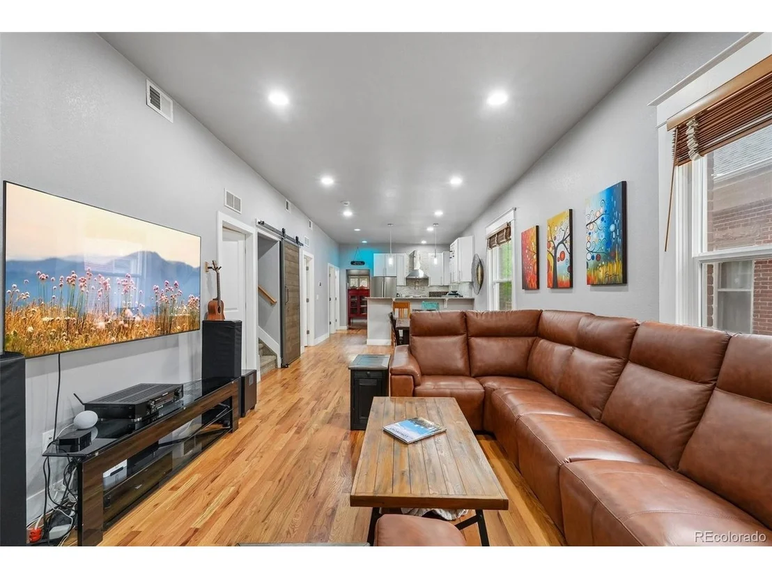 Photo of 414 4th Ave