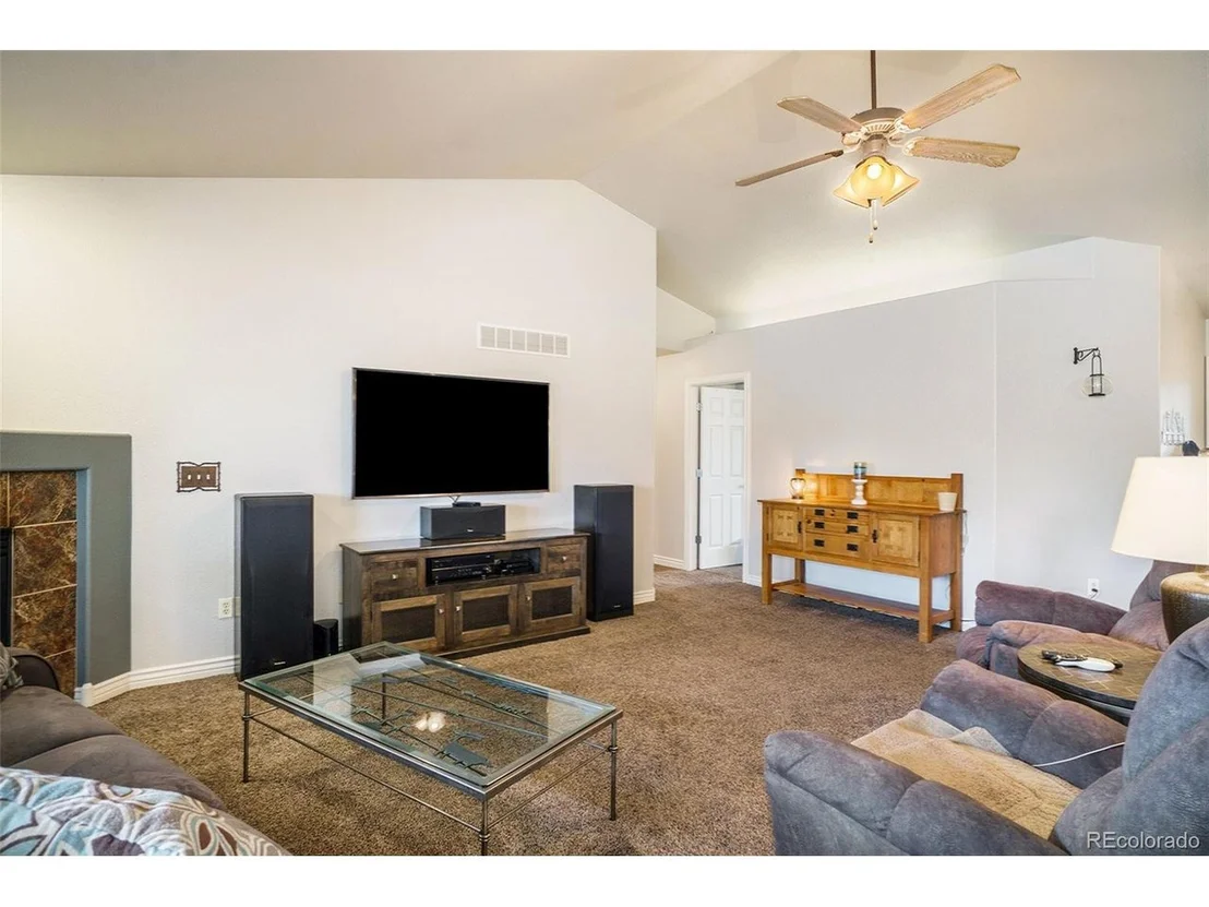 Photo of 404 Cascade Ct