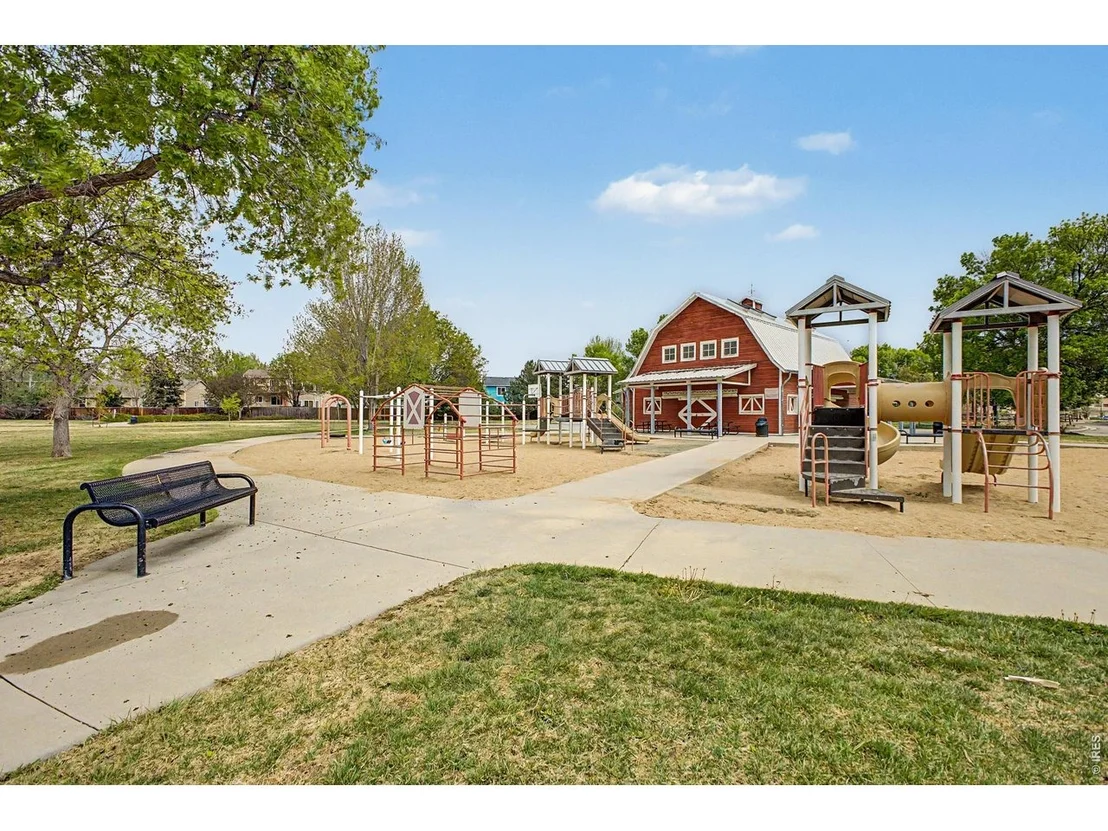 Photo of 1044 Willow Creek Cir