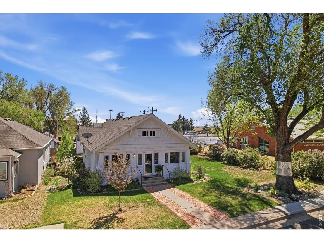 Photo of 212 2nd St