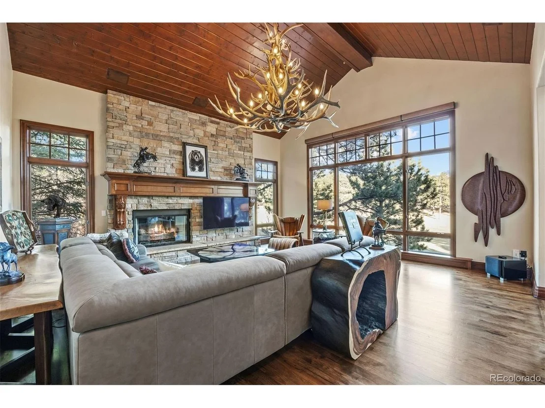 Photo of 77 Comstock Pl