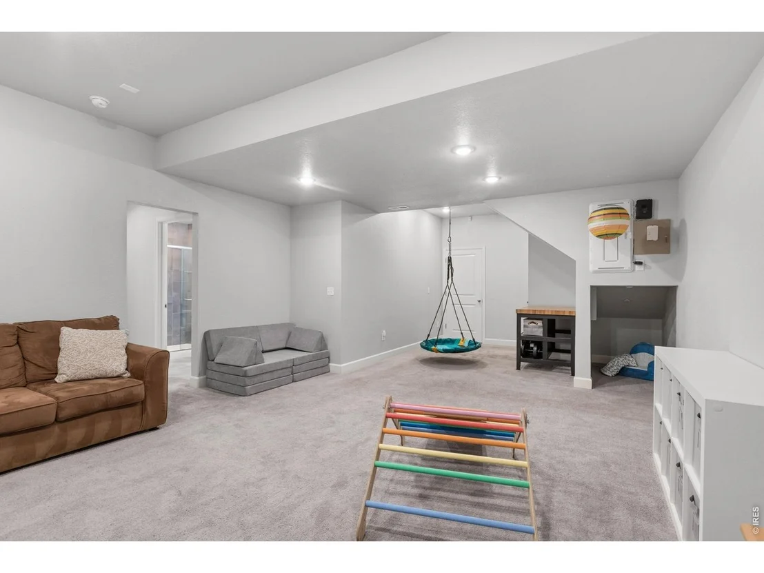 Photo of 16668 Prospect Ln