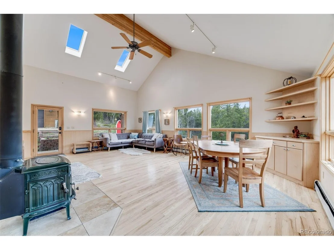 Photo of 1002 County Road 99