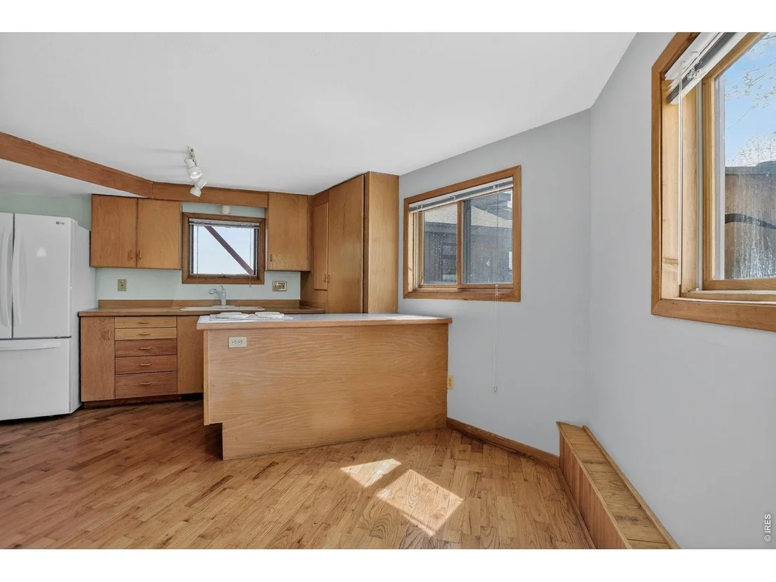 Photo of 215 Ewald Ave