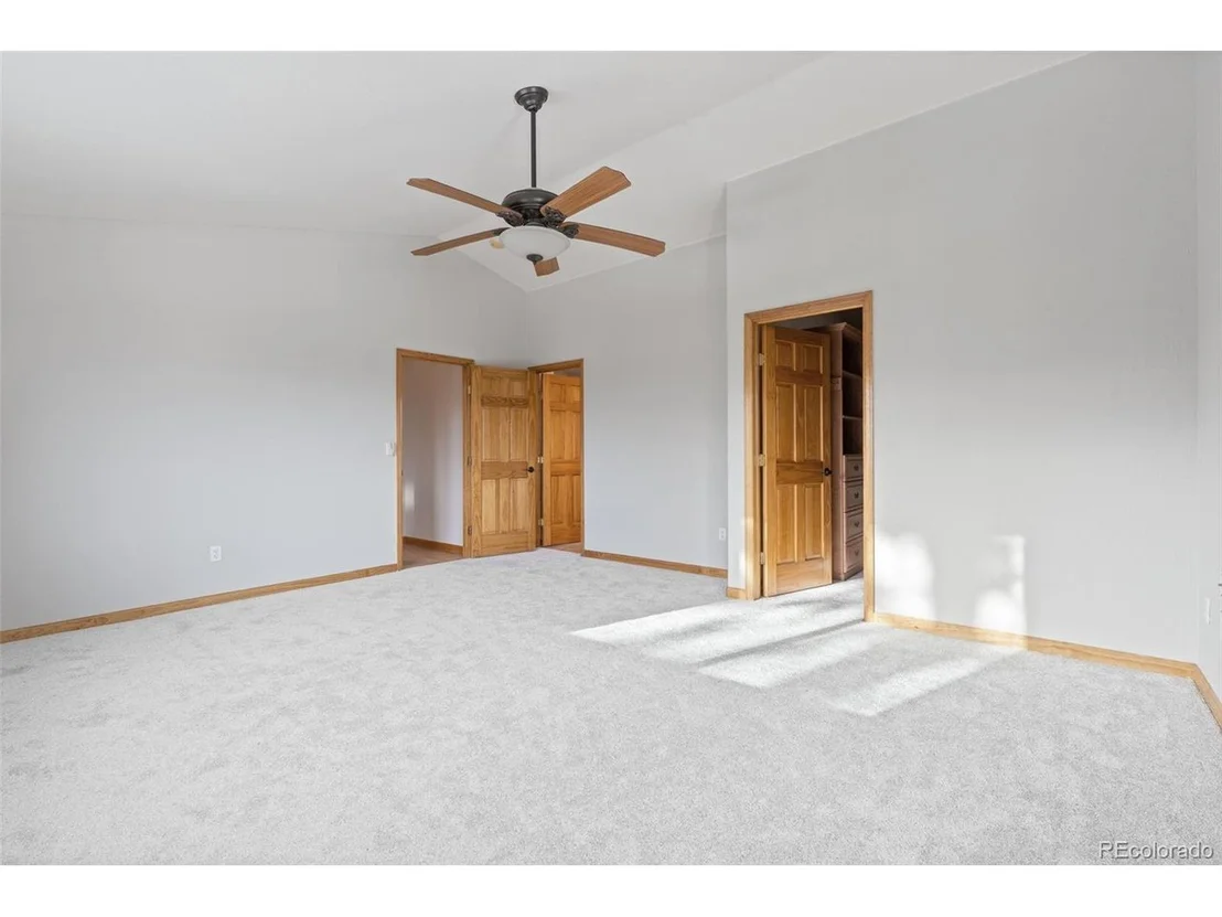 Photo of 377 Deer Trail Dr