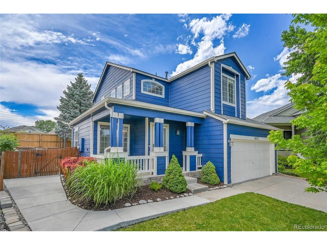 Photo of 8673 Cloverleaf Cir
