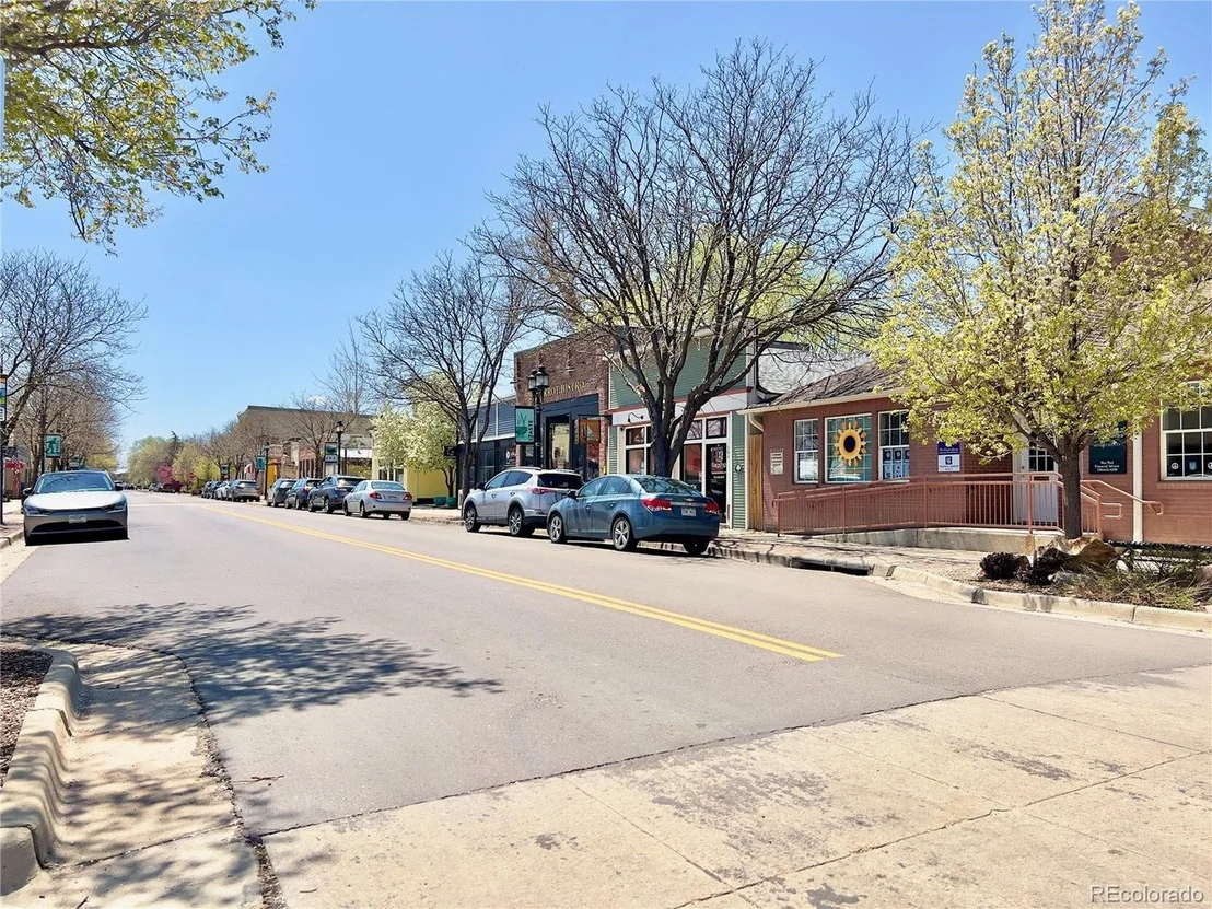 Photo of 1097 Acadia Cir