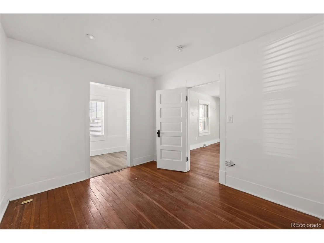 Photo of 404 S Range Ave