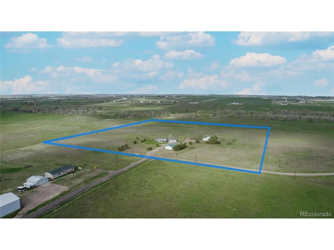 Photo of 445 S County Road 137