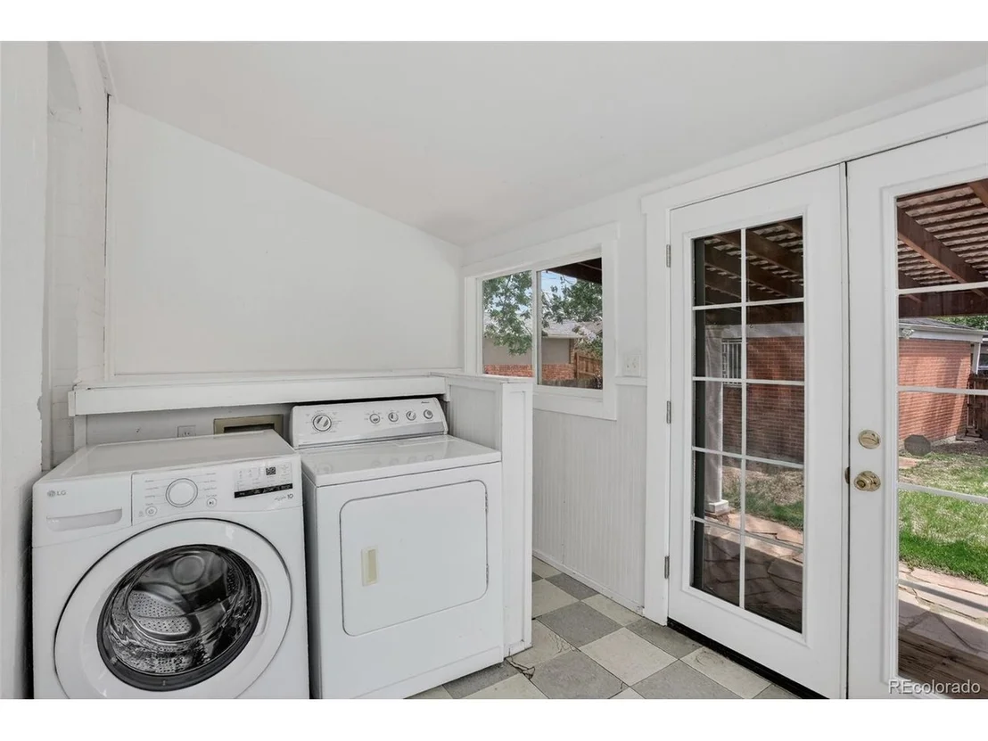 Photo of 4250 Hooker St