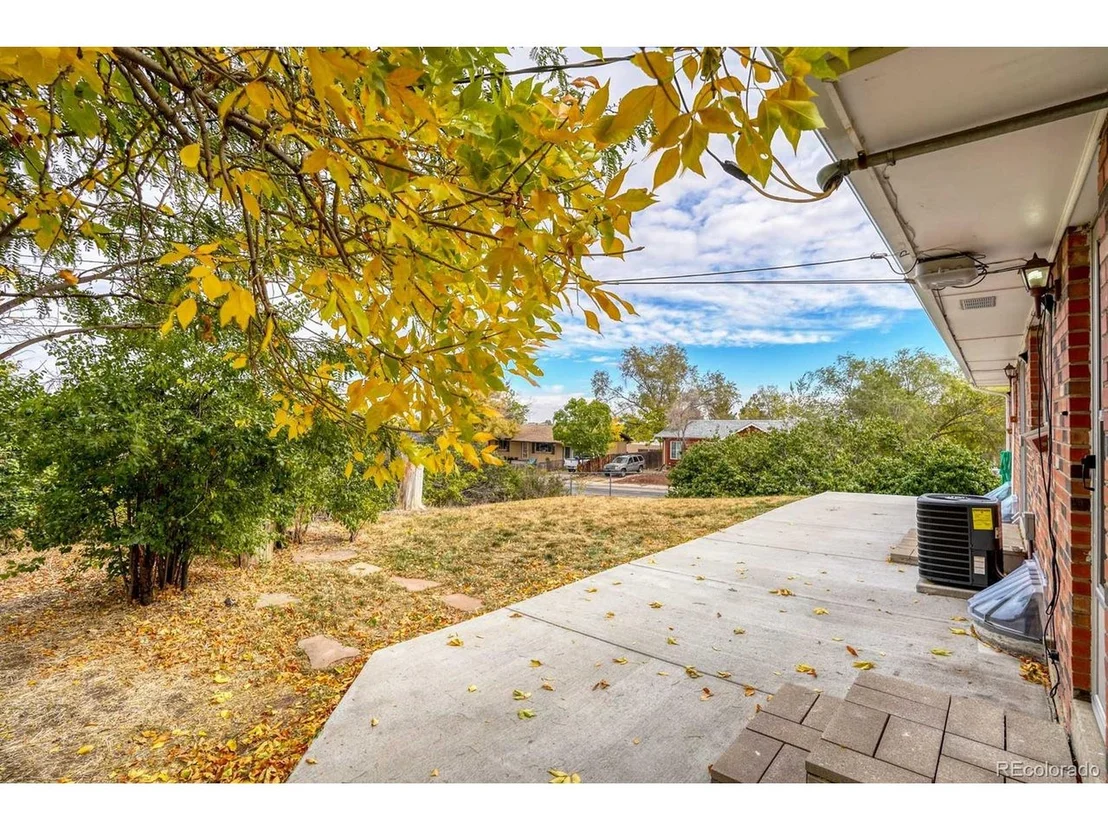 Photo of 131 Marigold Dr