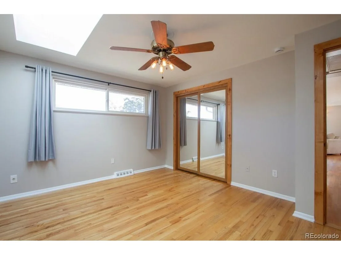 Photo of 6459 Iris St