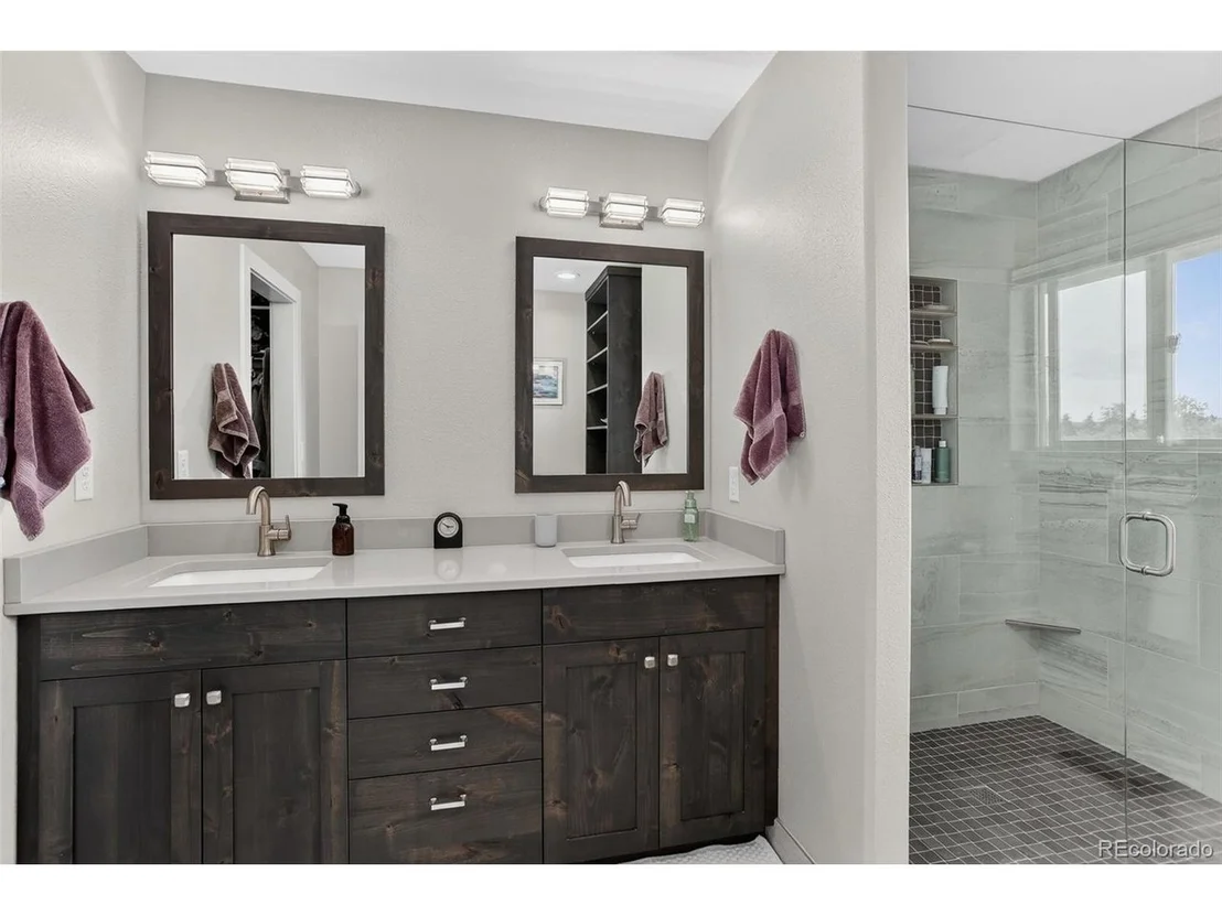 Photo of 4717 Foothills Dr