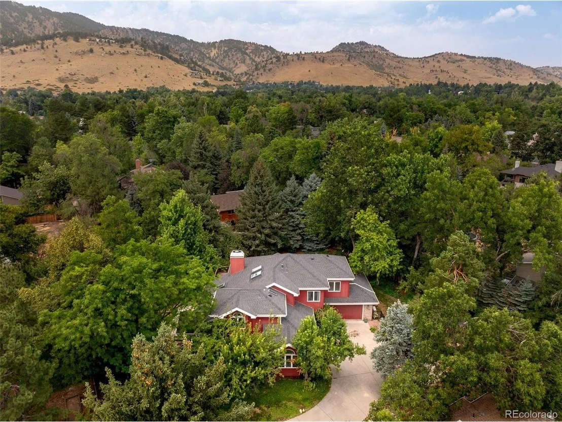 Photo of 1127 Juniper Ave