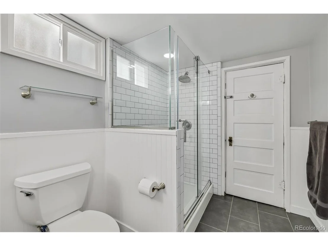 Photo of 4144 Grove St
