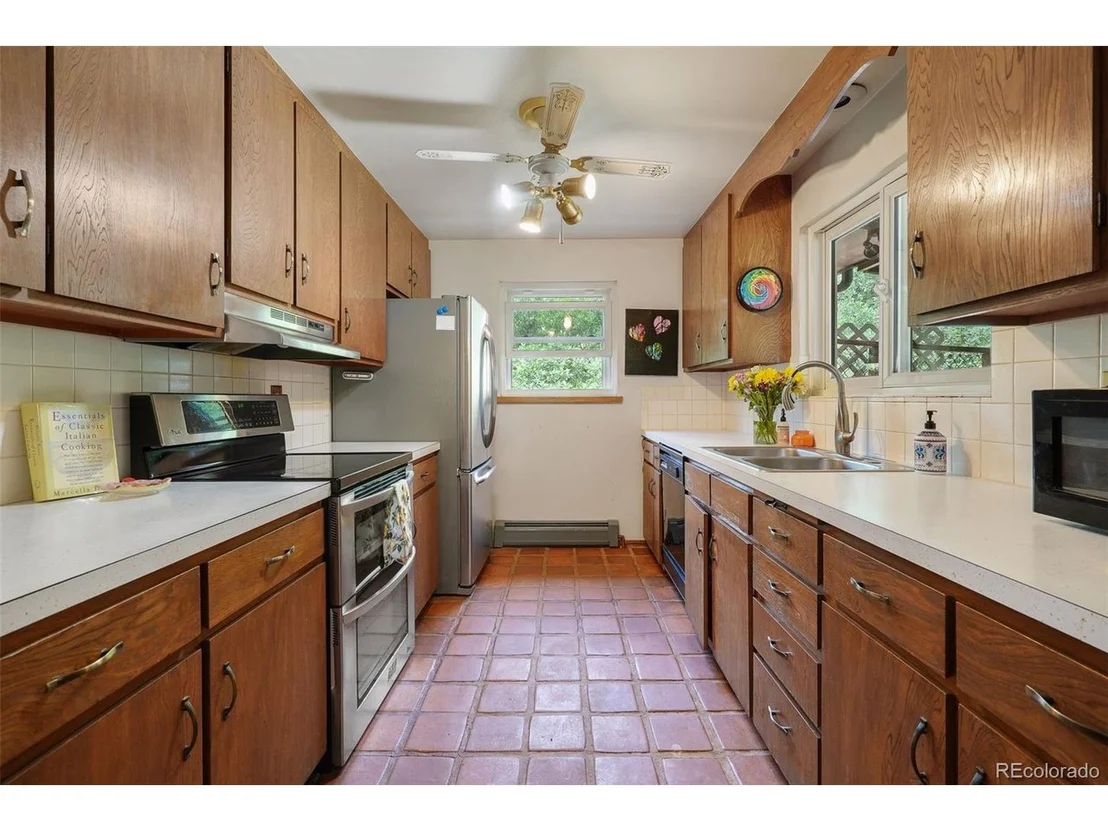 Photo of 6487 High Dr