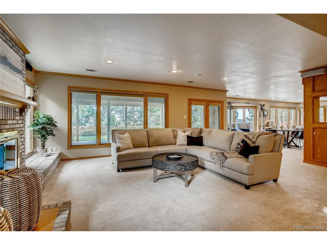 Photo of 15569 W Maple Dr