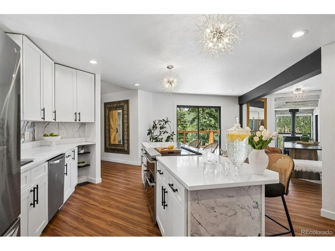 Photo of 6528 Modoc Ln