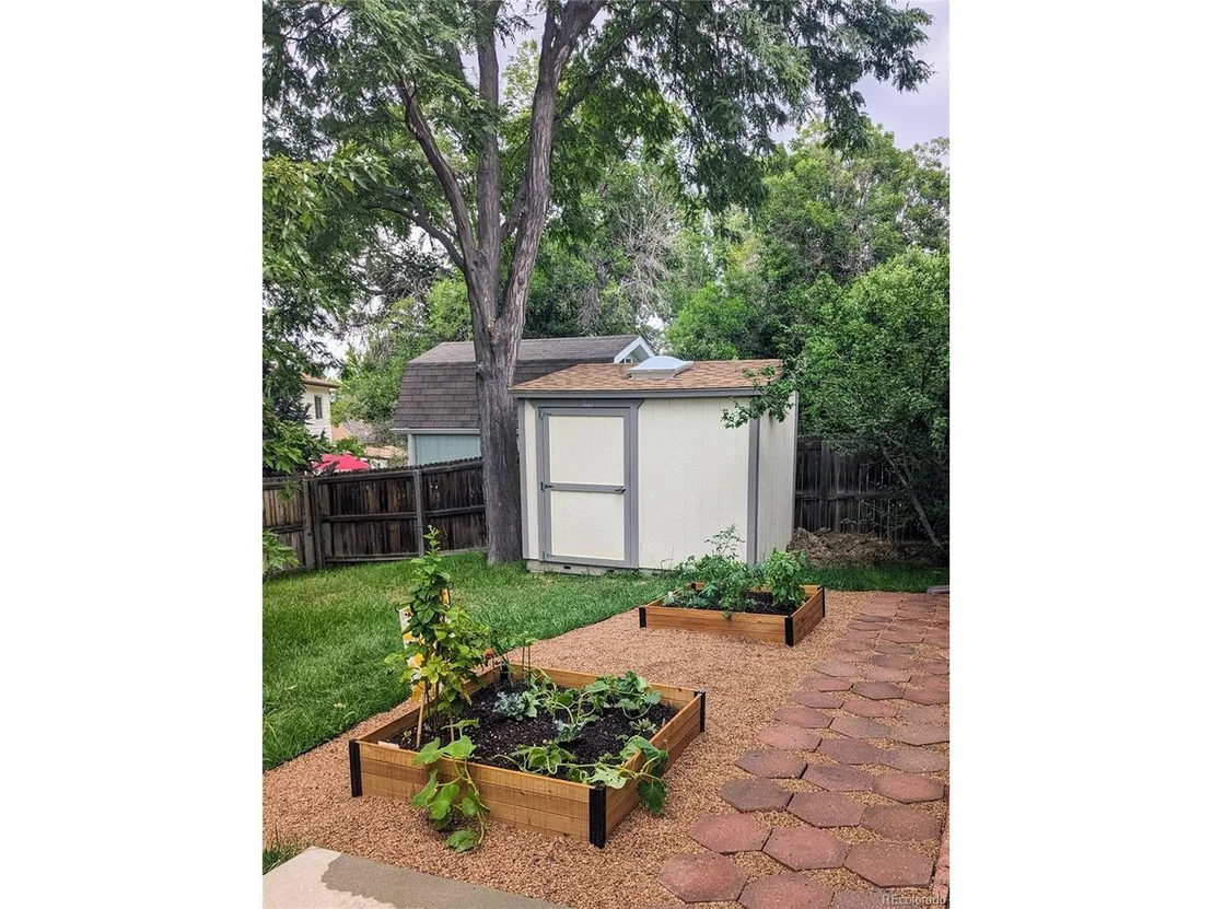 Photo of 9749 Meade Cir