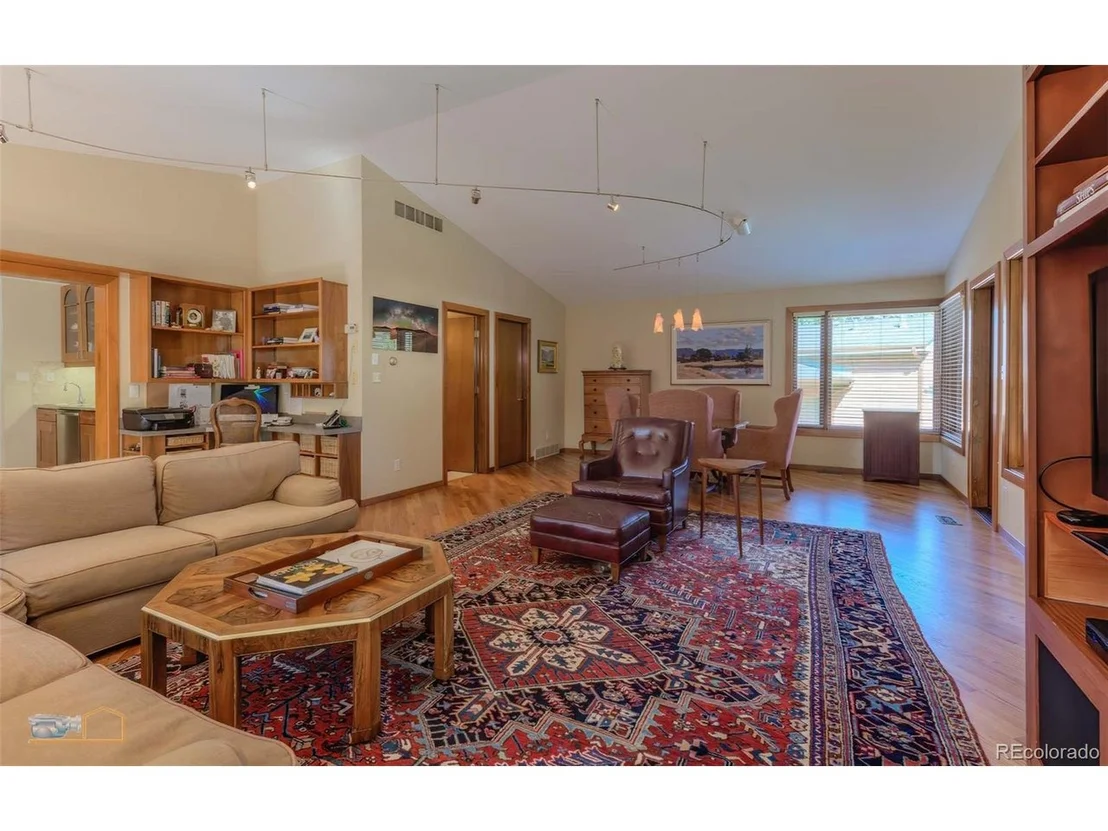 Photo of 1921 Panorama Cir
