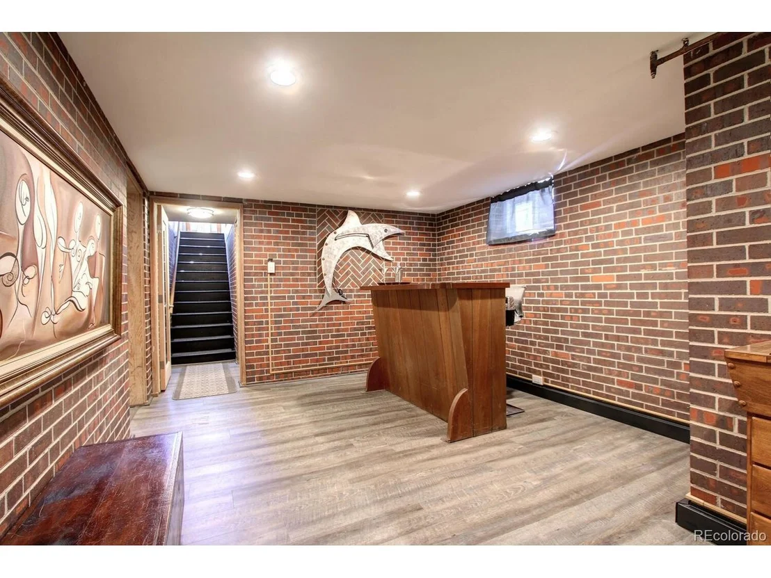 Photo of 1300 Elm St