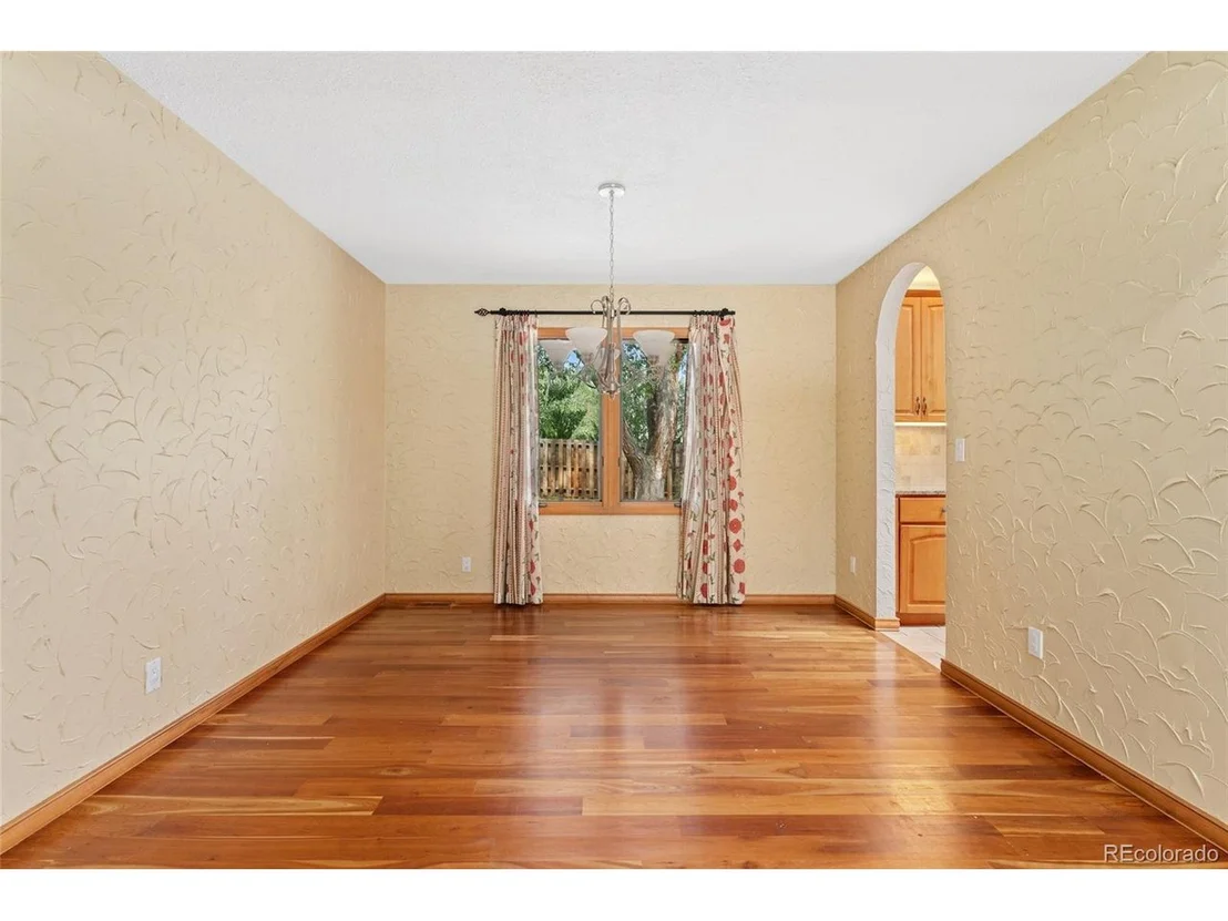 Photo of 7302 Island Cir