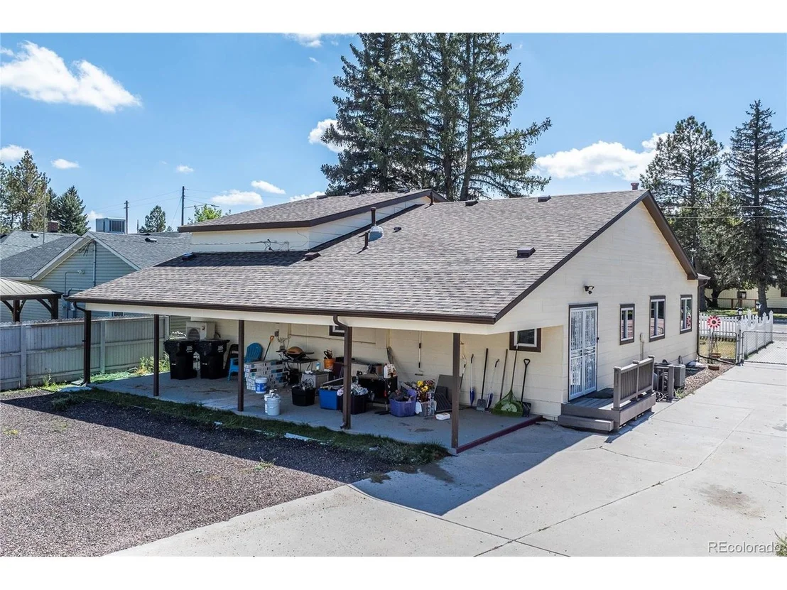 Photo of 421 Comanche St