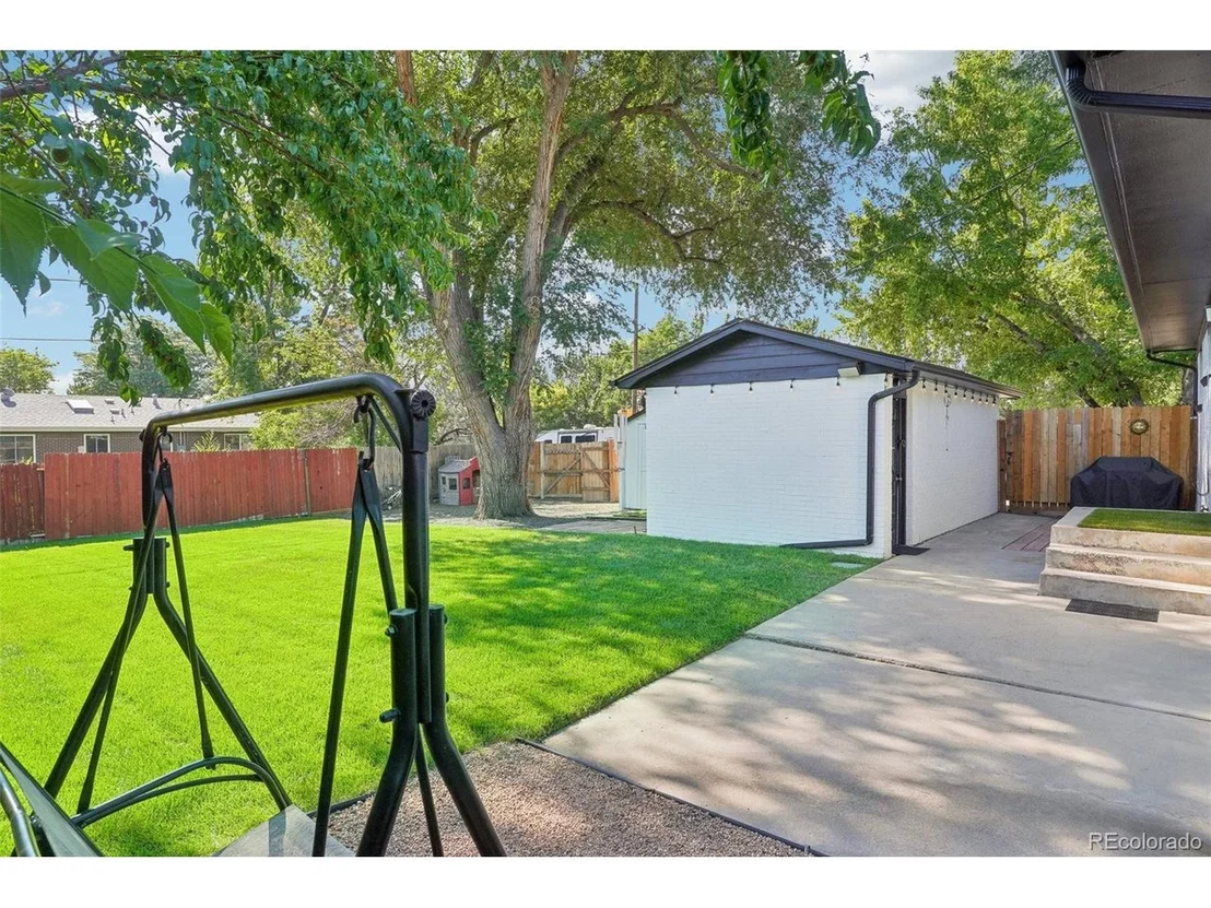 Photo of 6000 Wolff St