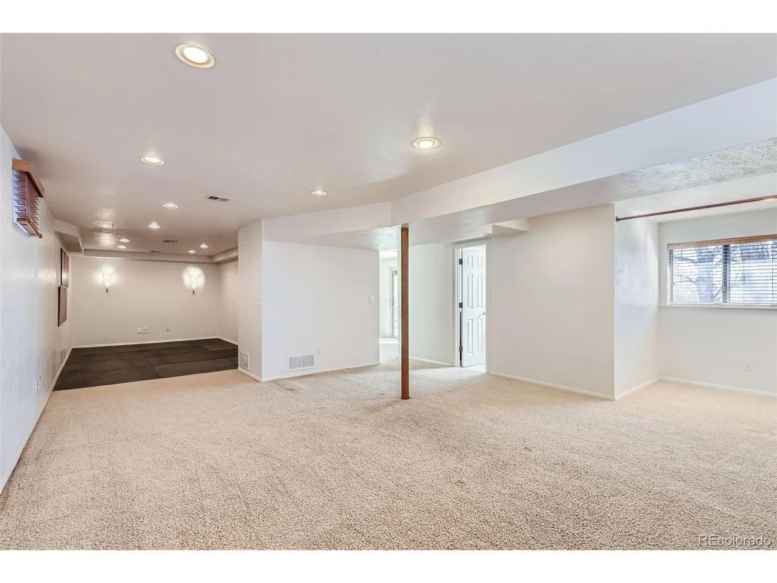 Photo of 6534 Field St