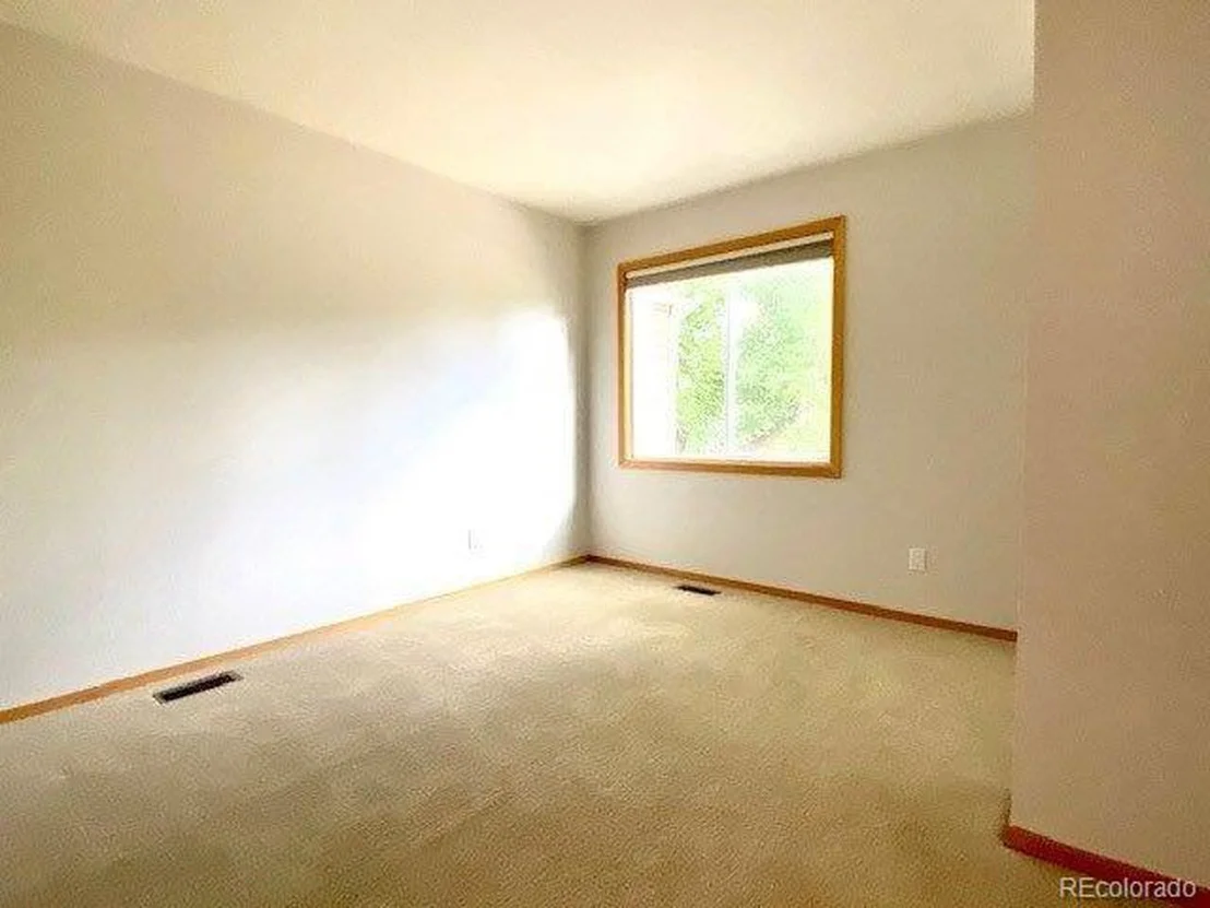 Photo of 3664 Roundtree Ct