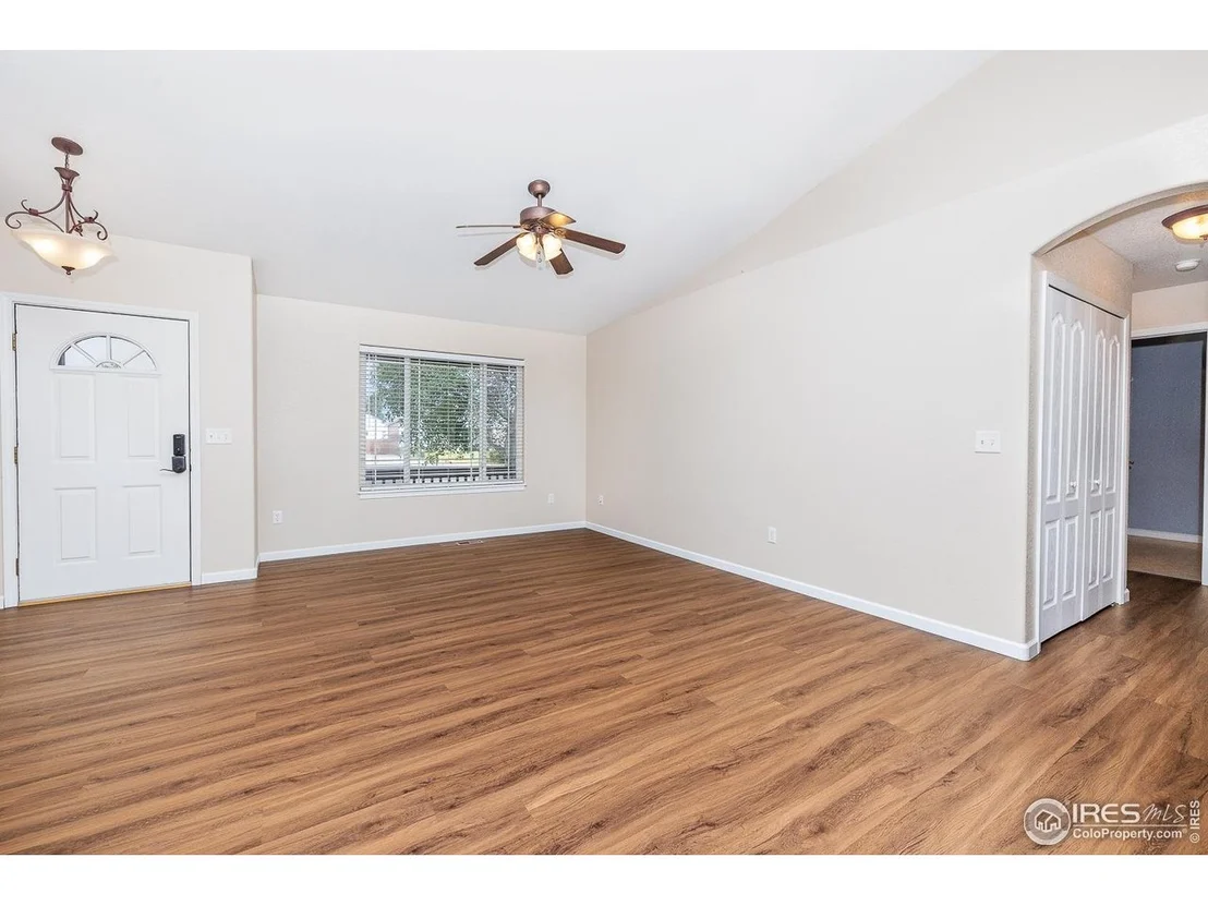 Photo of 2409 Dock Dr
