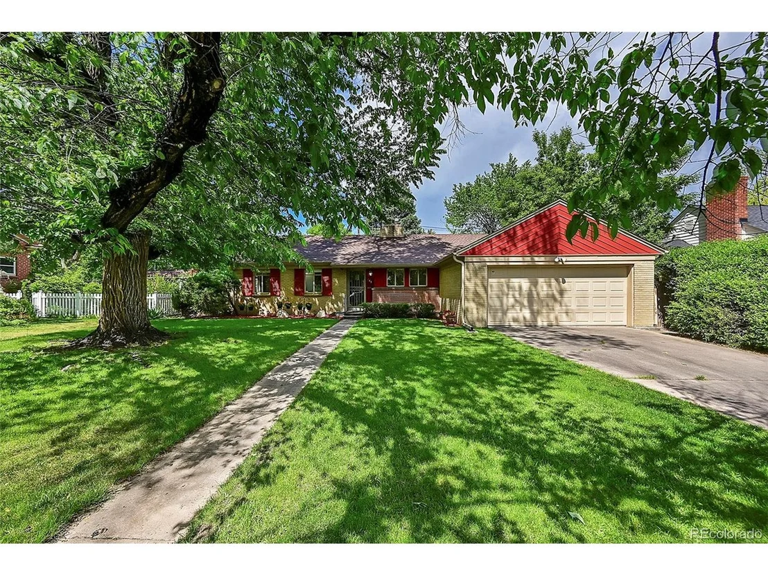 Photo of 745 Dexter St