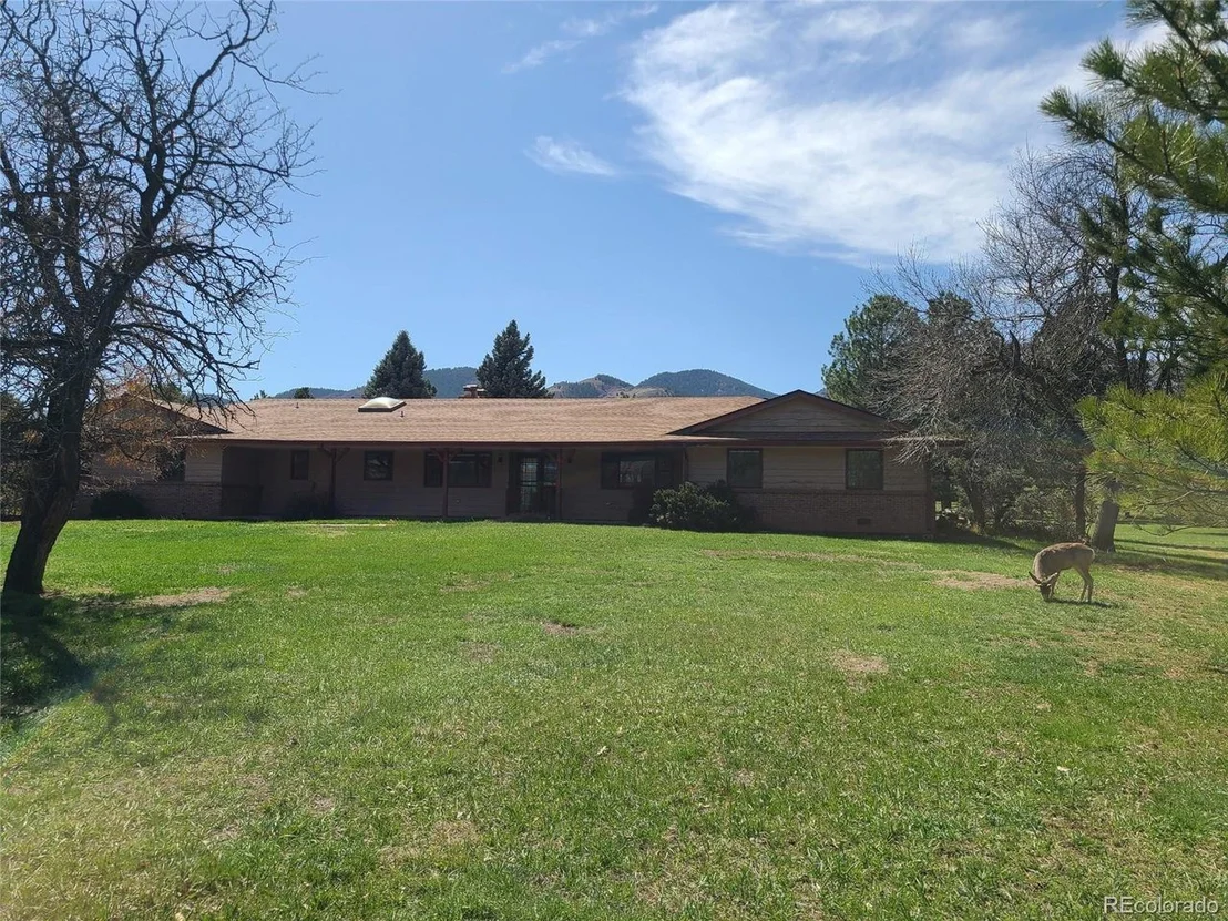 Photo of 5521 Colorow Dr