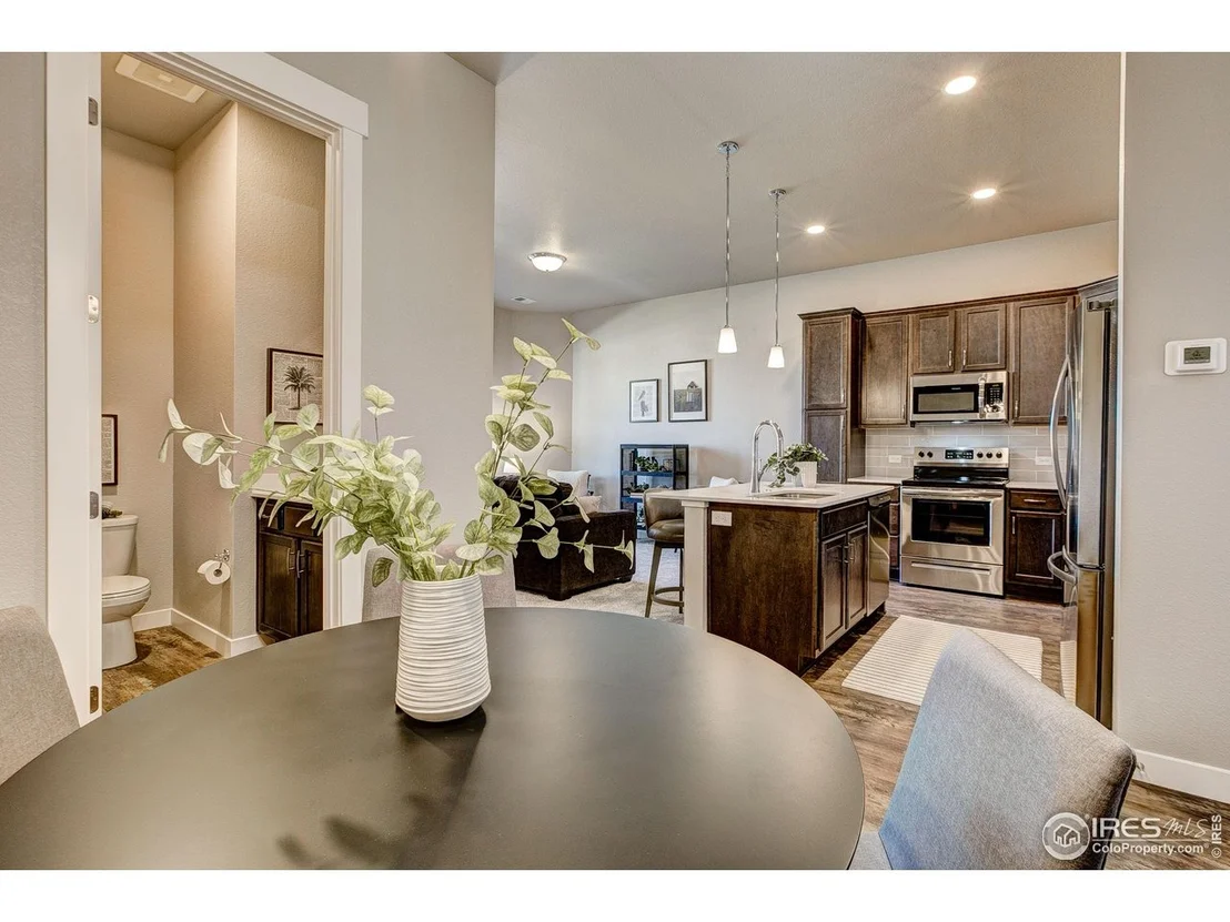Photo of 6780 Maple Leaf Dr