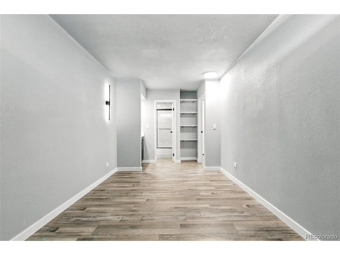 Photo of Unit 212 at 1850 Folsom St