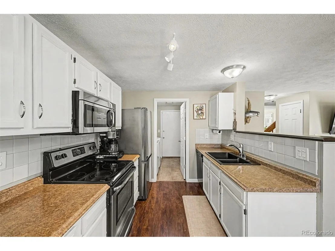 Photo of 9331 Gray Ct