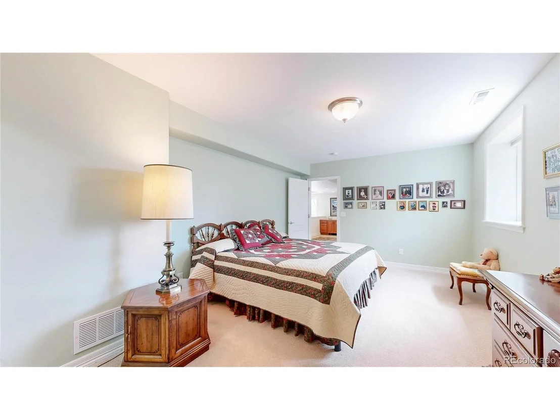 Photo of 1738 Edgewater Pl