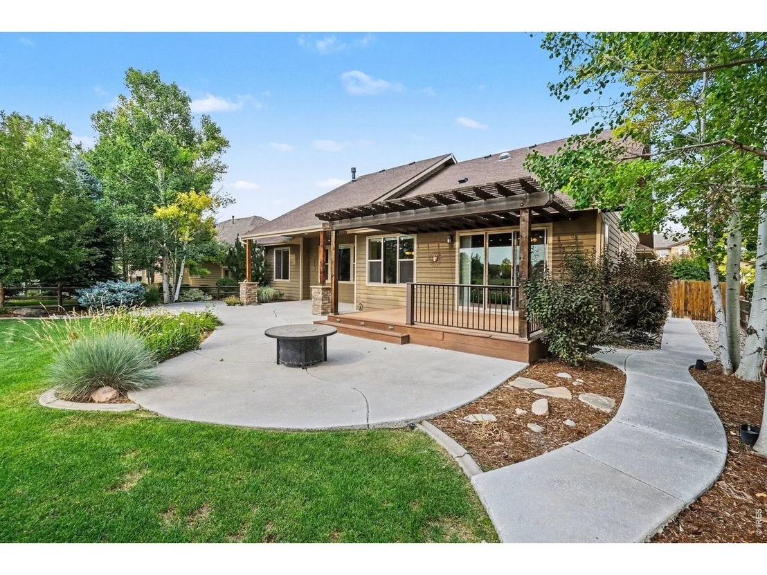 Photo of 5661 Mid Pointe Dr
