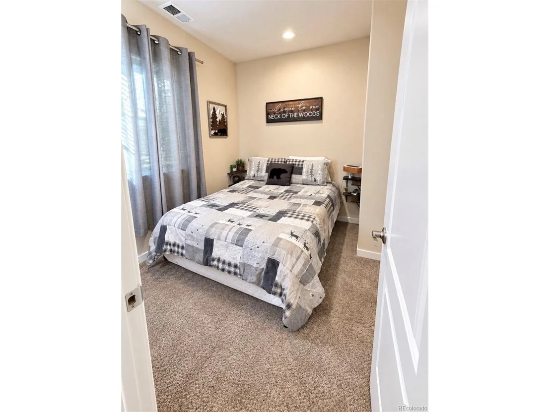 Photo of 360 Linden Oaks Dr