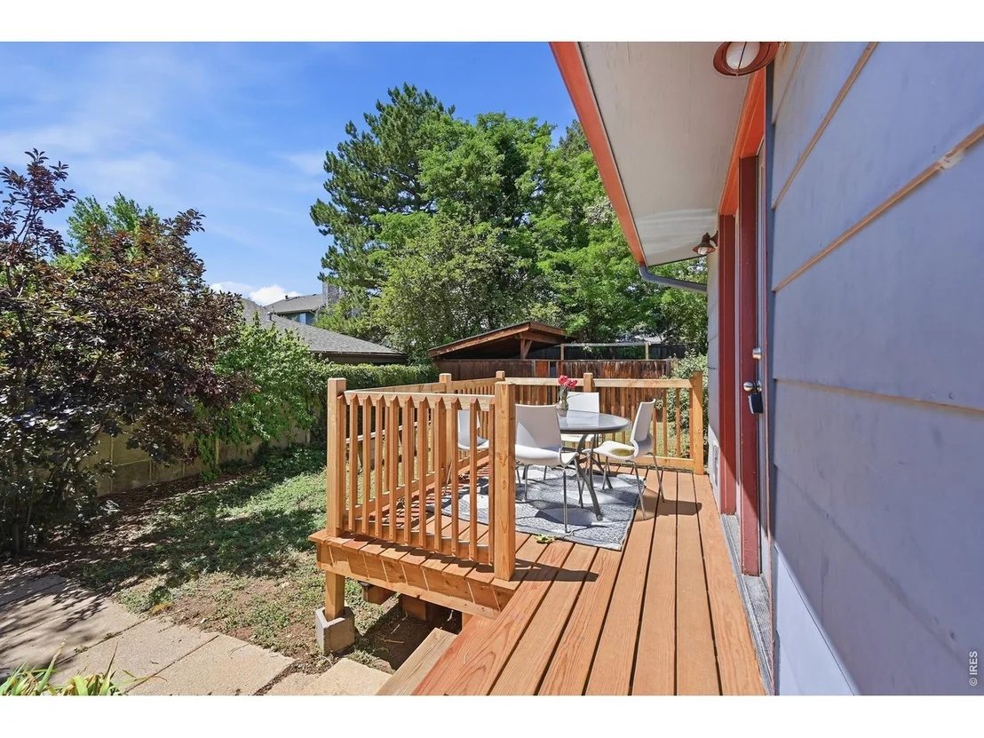 Photo of 1850 Iris Ave