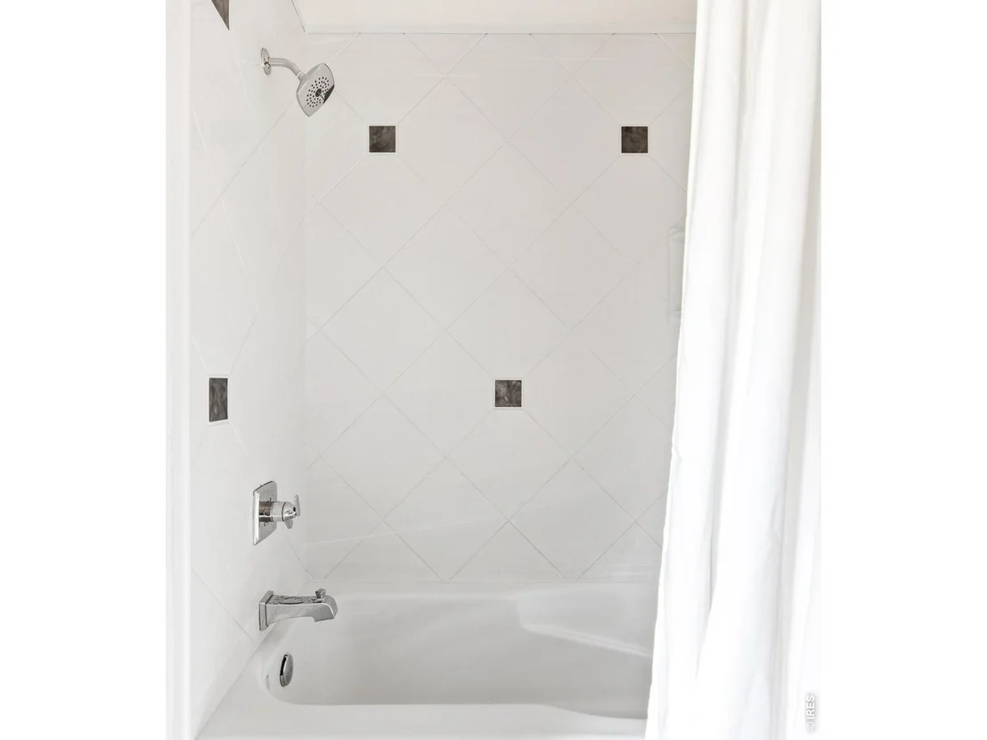 Photo of 10477 Taylor Ave