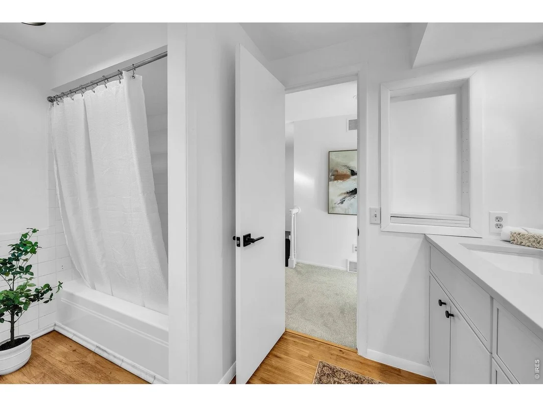 Photo of 4744 Kellogg Cir