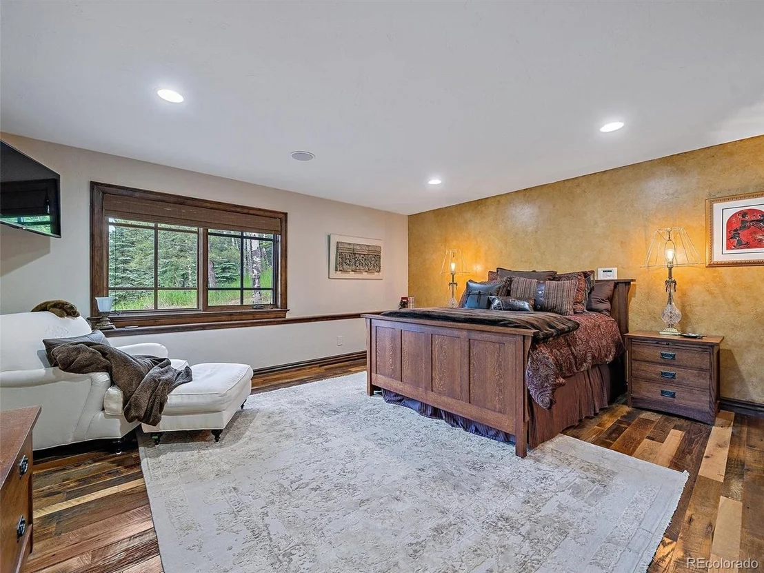 Photo of 33833 Deep Forest Rd