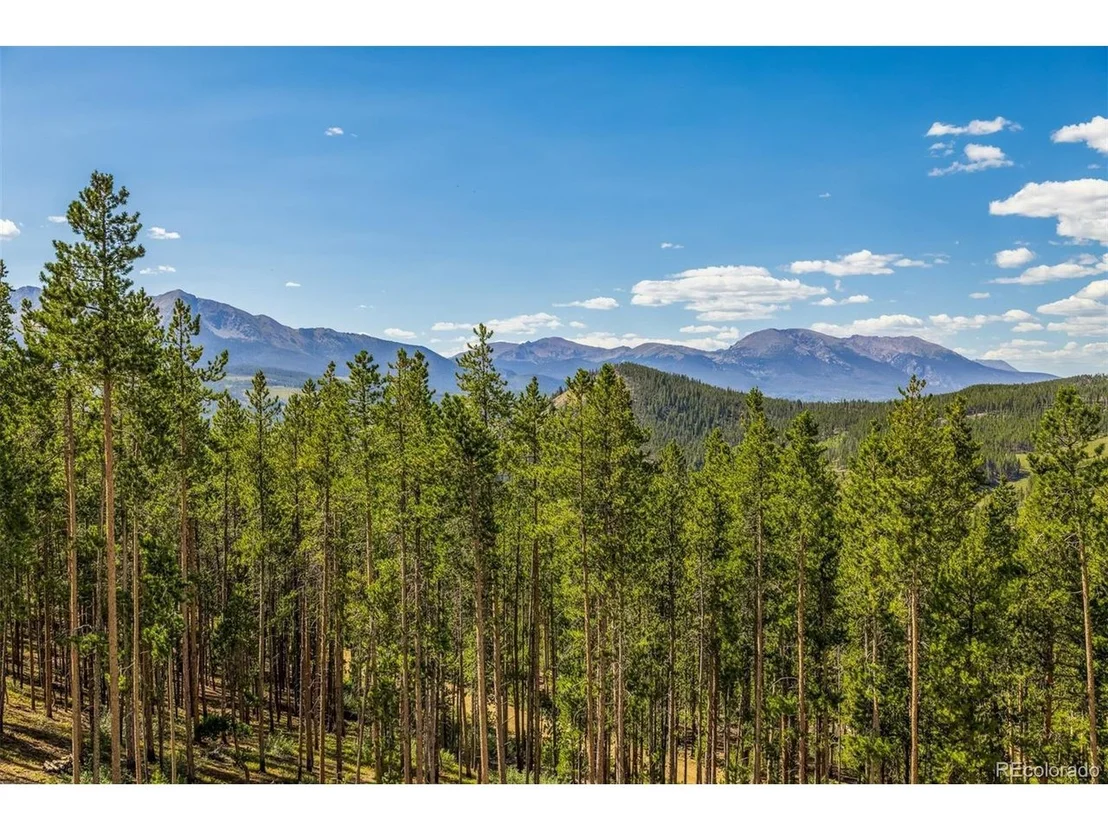 Photo of 242 Point View Pl