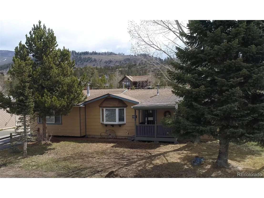 Photo of 452 Cascade Cir
