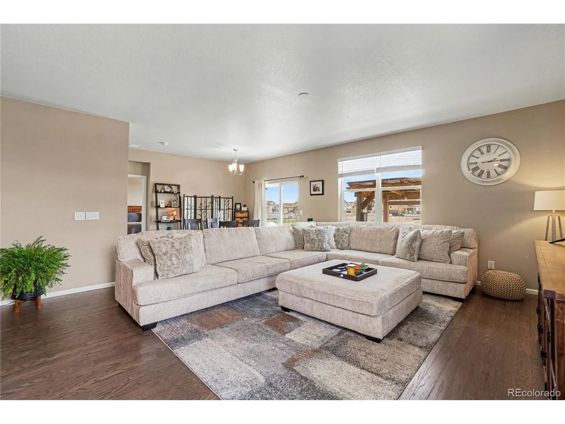 Photo of 1645 Clarendon Dr