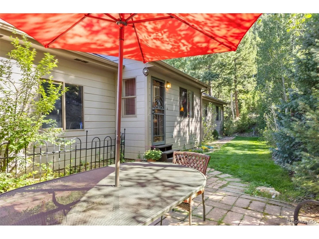 Photo of 145 Jackpine Ln