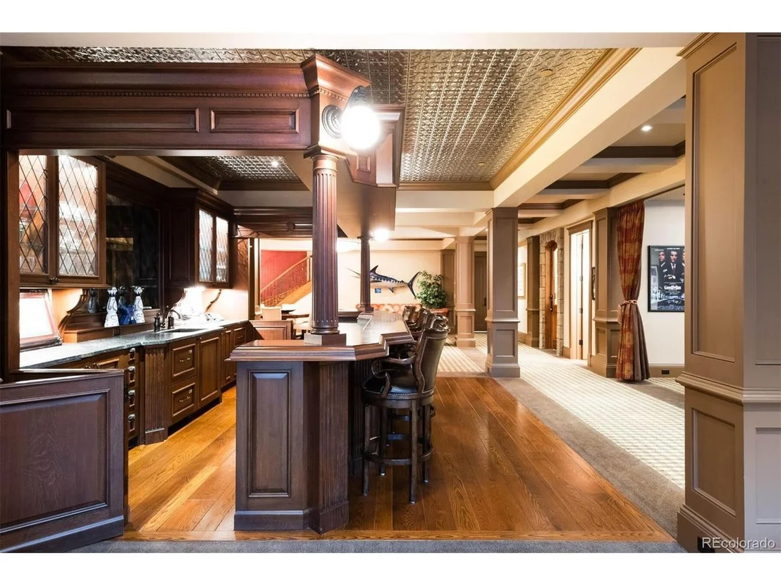 Photo of 8932 Mountain View Ln