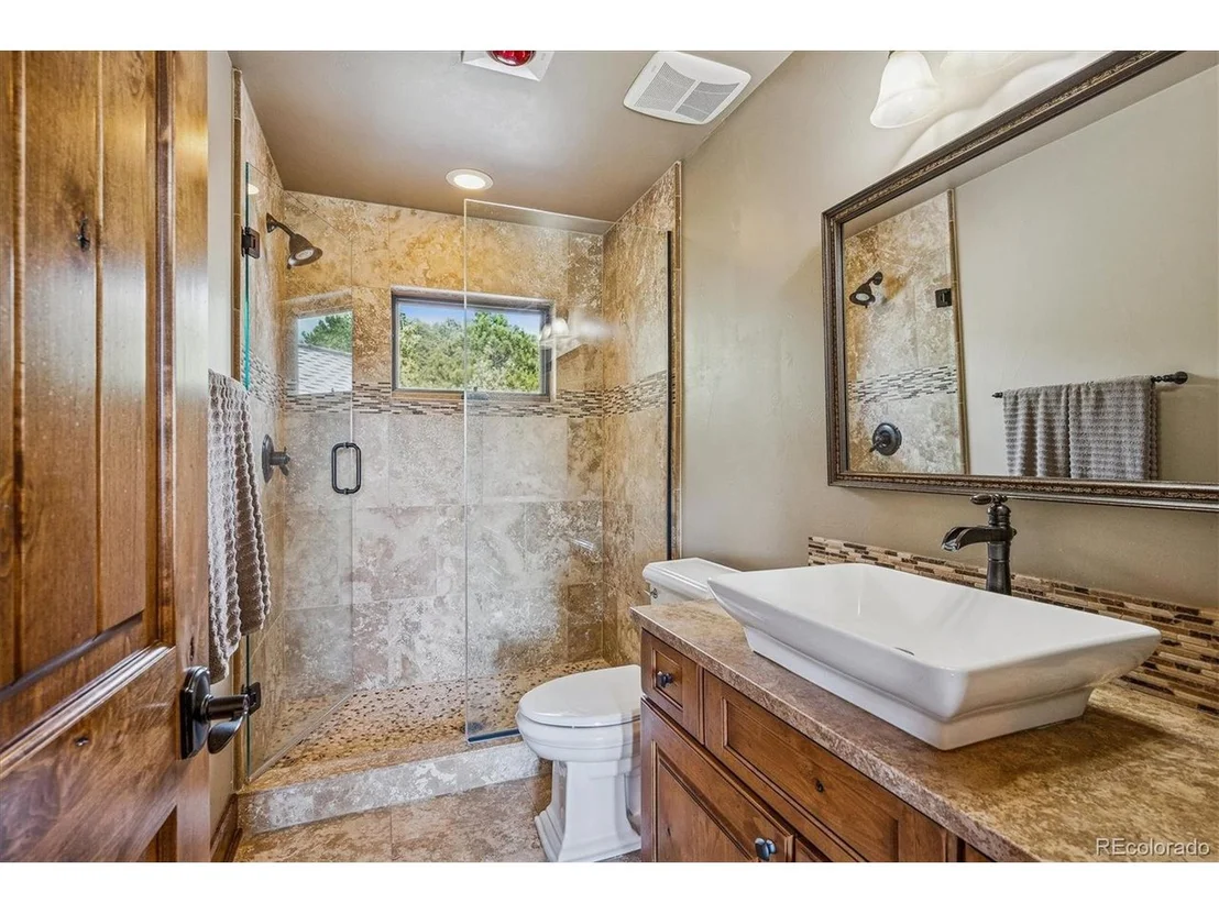 Photo of 477 W Meadow Rd